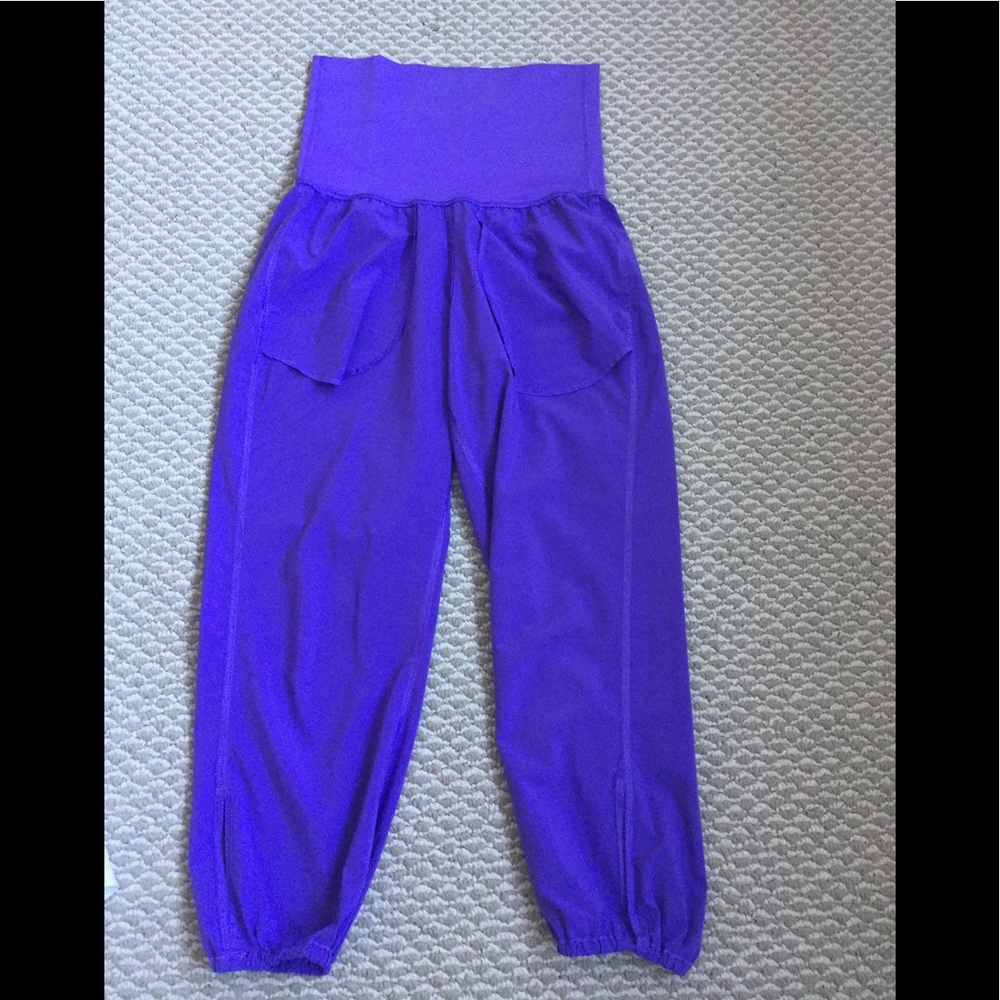 lululemon athletica High-Waist Purple Jogger Pants - Picture 3 of 11